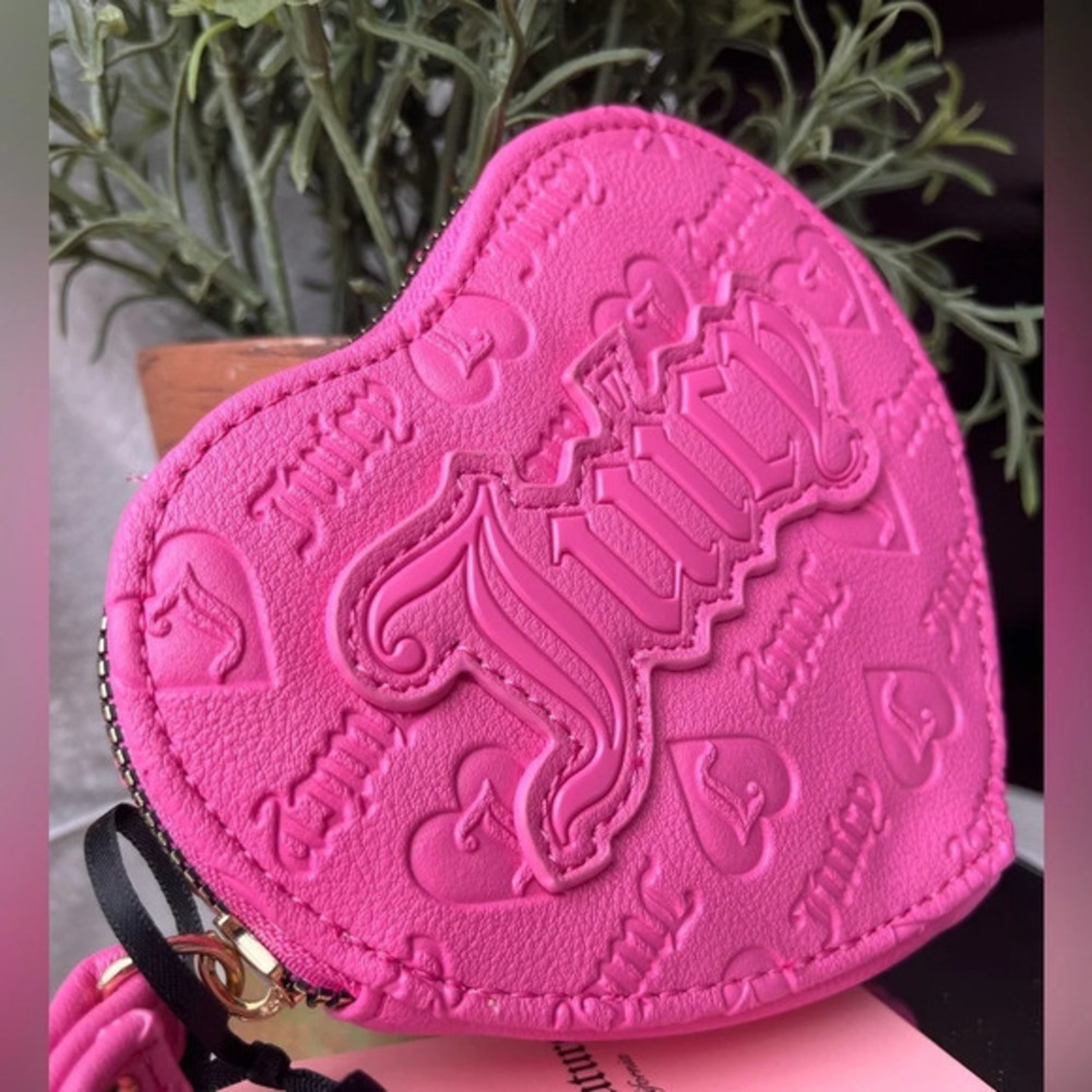 Juicy Couture Upgrade U Pink Heart Zip Around Wallet NWT